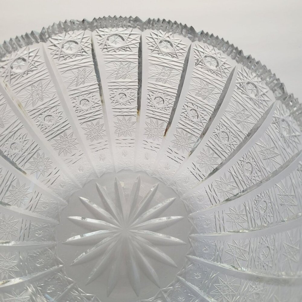Queen Lace Cut Crystal 8" Bowl, Intricate Star Pattern Design, Stunning Centerpi - Picture 8 of 10